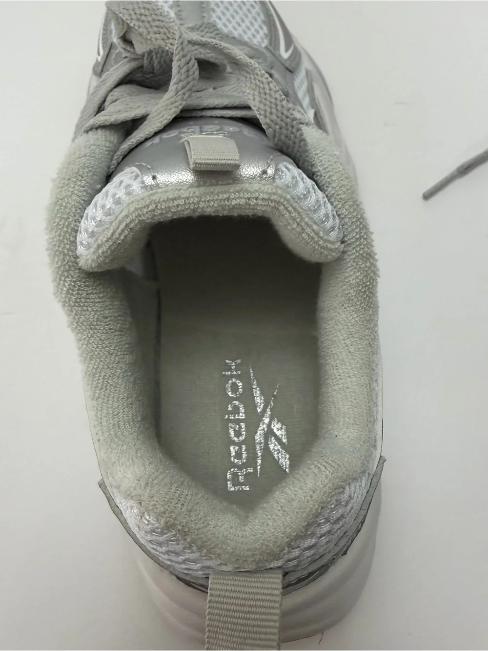 Reebok Women's Mesh Lace-Up Low Top Sneakers Silver/Gray/White
